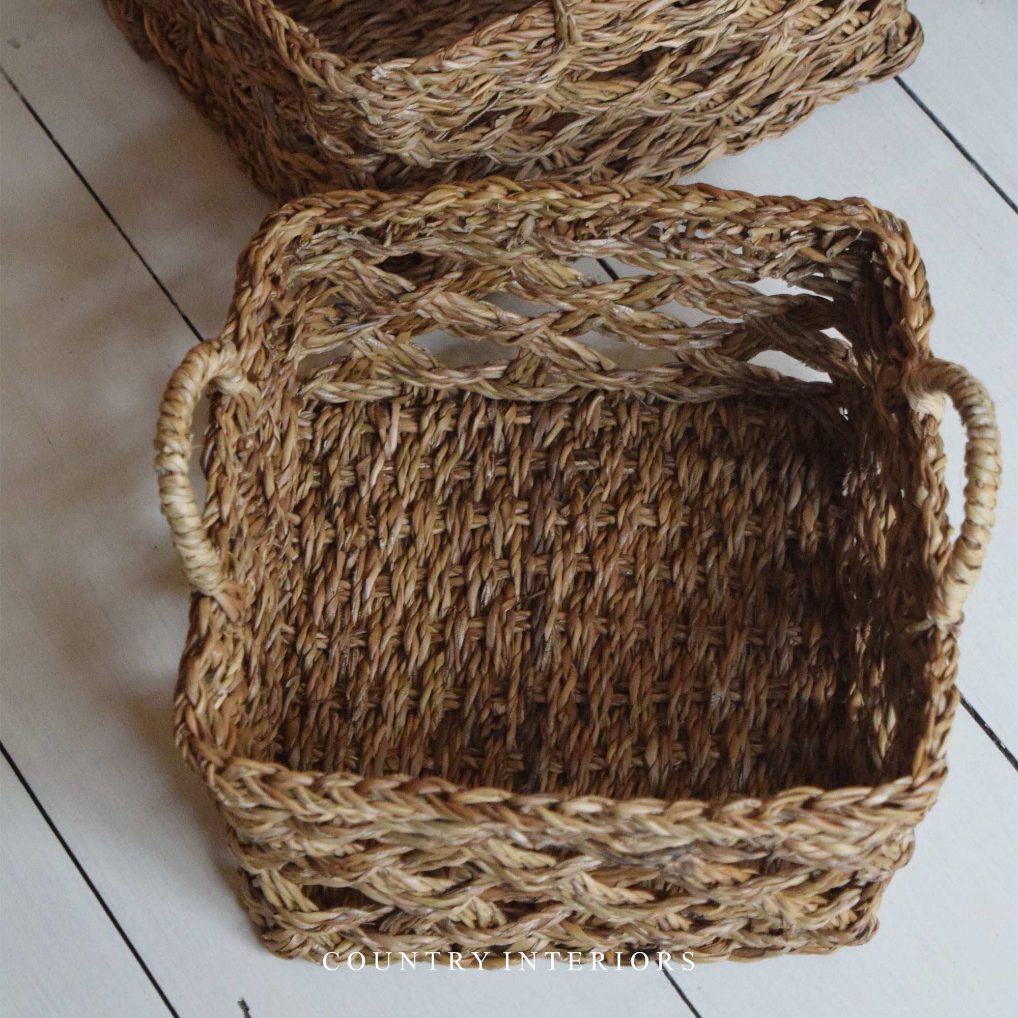 Seagrass storage basket - Two sizes