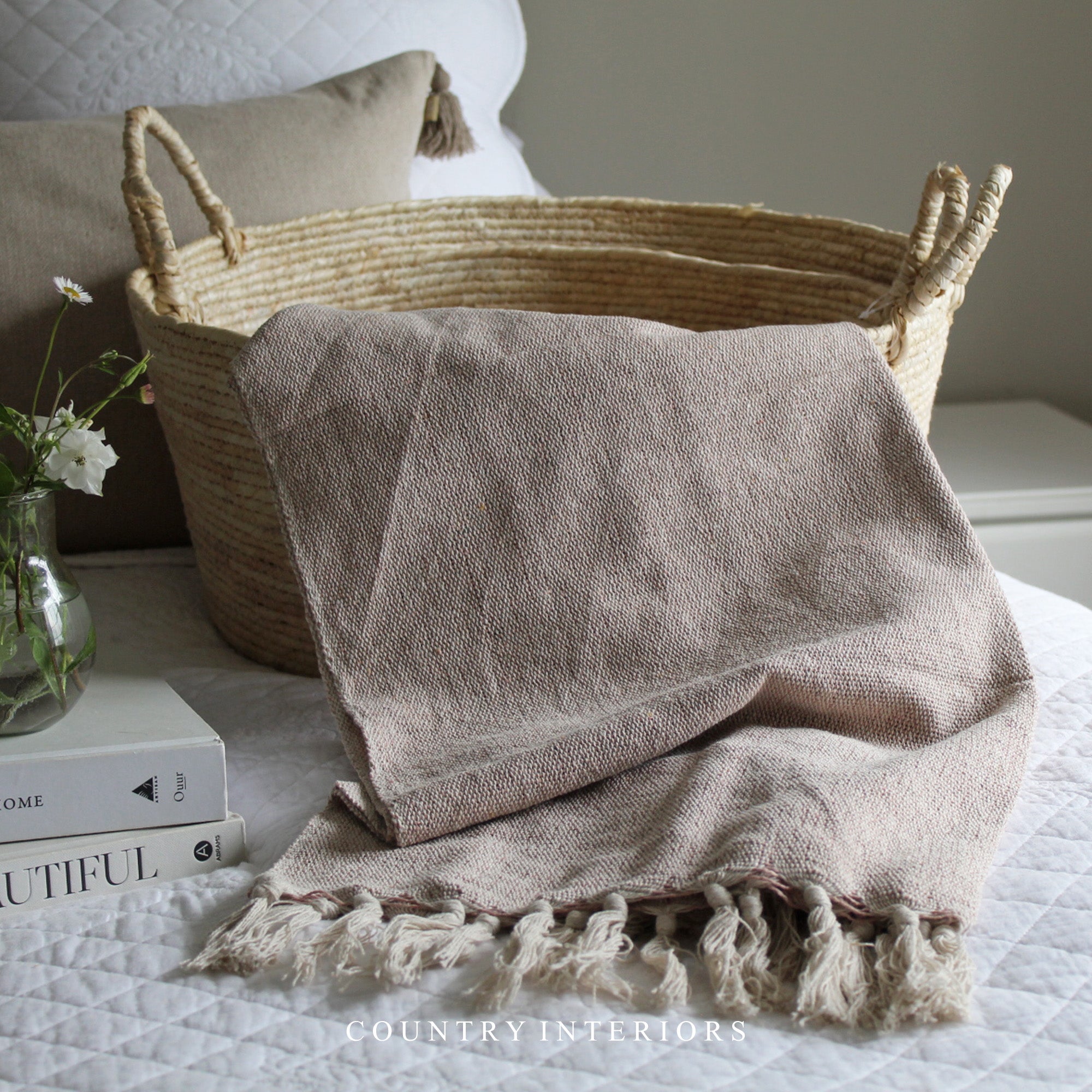 Cream / Malva Throw with Tassels