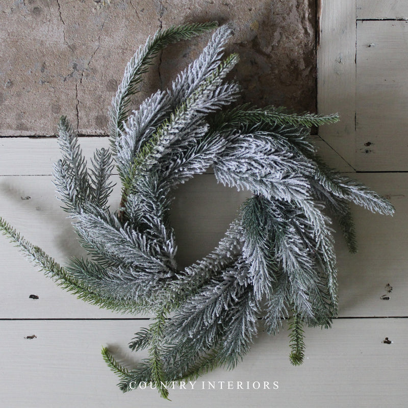 Frosted Fir Table Wreath