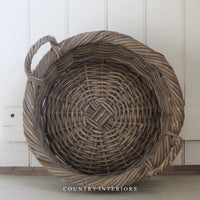 Kubu Basket with Handles and Twisted Rim