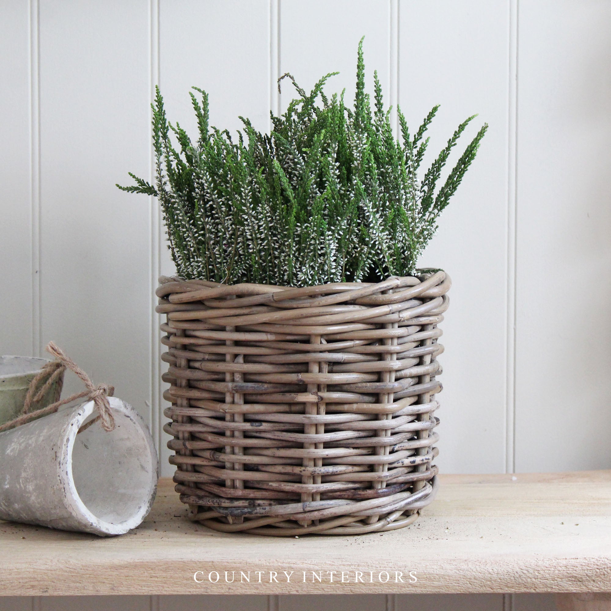 small rattan plant pot Round Rattan Planters